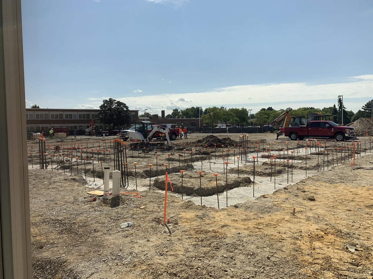 TchrThorn's tweet photo. Here’s another angle of #TPSPoolProgress! This is just outside the doors of the current pool.
#yes2TPS @THSSWIMANDIVE https://t.co/gXzCyIh6va