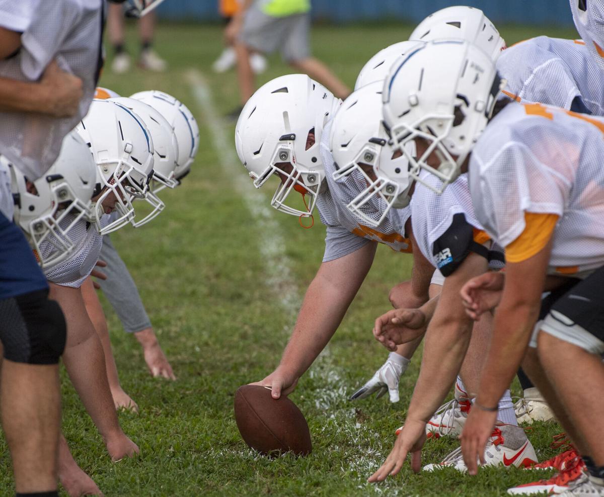 Sullivan Central gearing up for last hurrah on the gridiron:

heraldcourier.com/sports/tssaa-s…