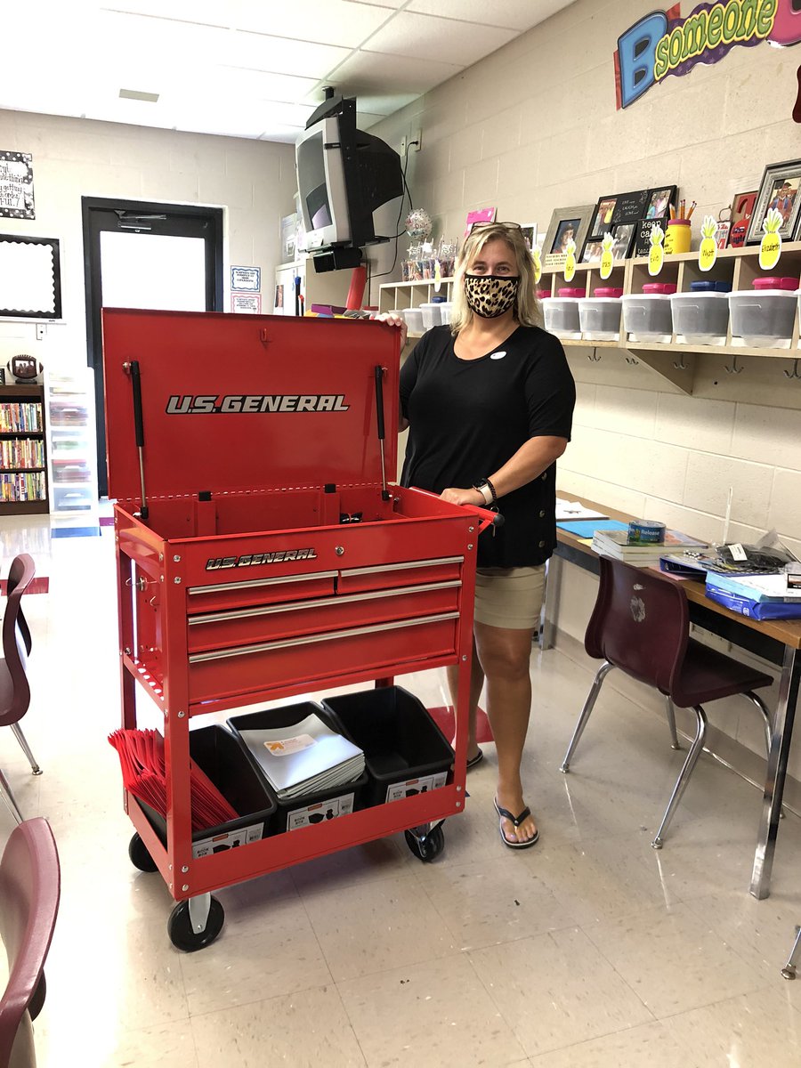 _stephaniemason's tweet photo. Amazed by the creativity, commitment, and resilience of JBES teachers preparing socially distanced classrooms for students.  Individual storage and supplies for each child and a rolling tool box for a traveling teacher.  Thank you! https://t.co/VZ58AZyEtp