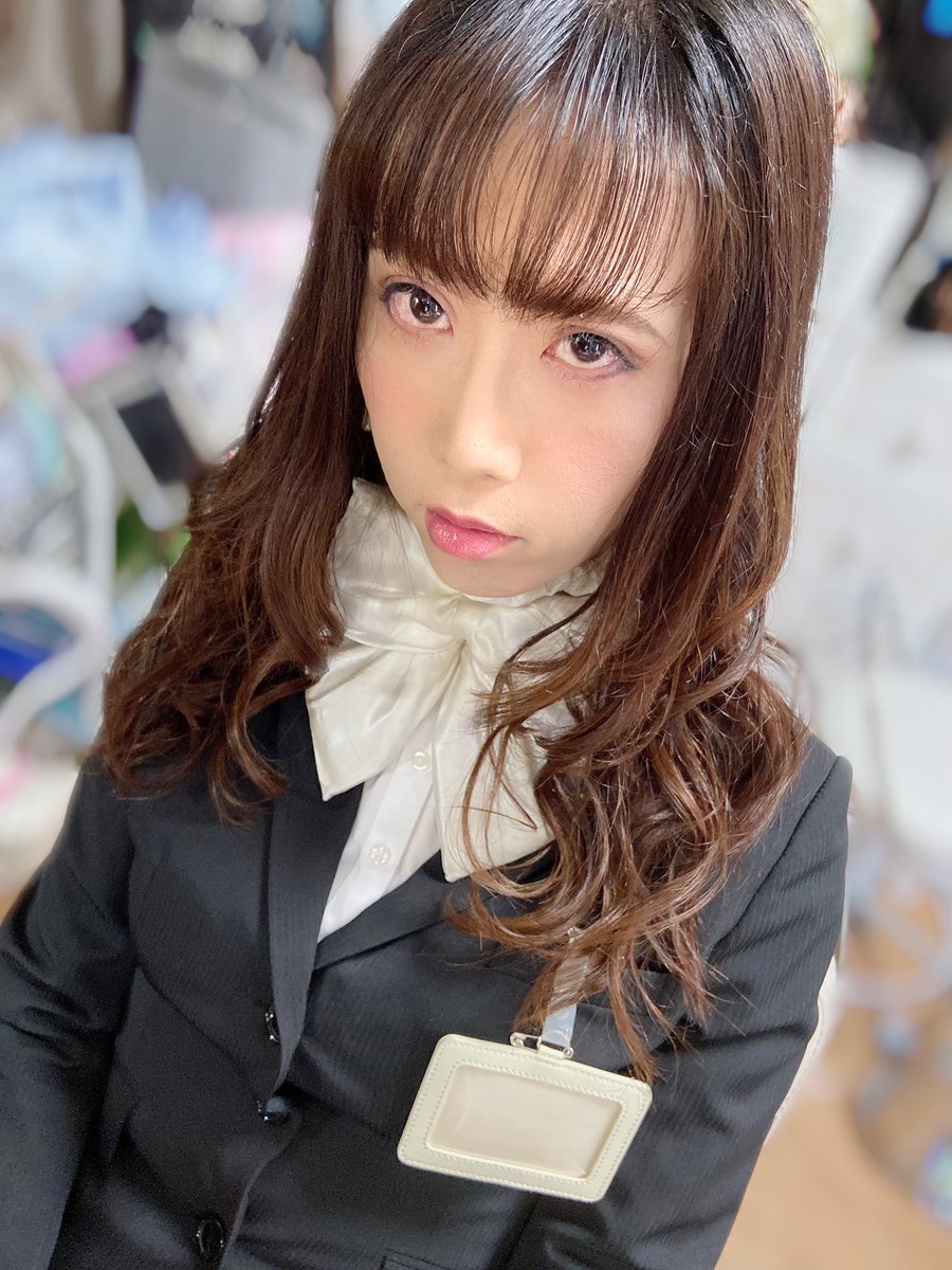 女装サロンstudio Raar 新宿 巻き髪ロングにスーツってカッコいいですね ちなみに地毛です 長い髪を巻いている時 幸せを感じています Raar 地毛 女装サロンstudio Raar 新宿 巻き髪ロングにスーツってカッコいいですね ちなみに地毛です 長い髪を巻いている時 幸せを感じています Raar 地毛