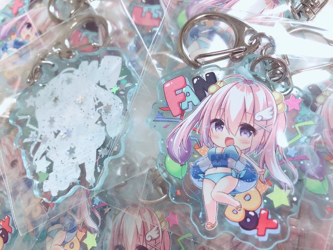 ファンボ企画のアクキー届いた!!
✩ラメ入にしたらめっっちゃ可愛い✨
#きょうゆう出版オンデマンド 