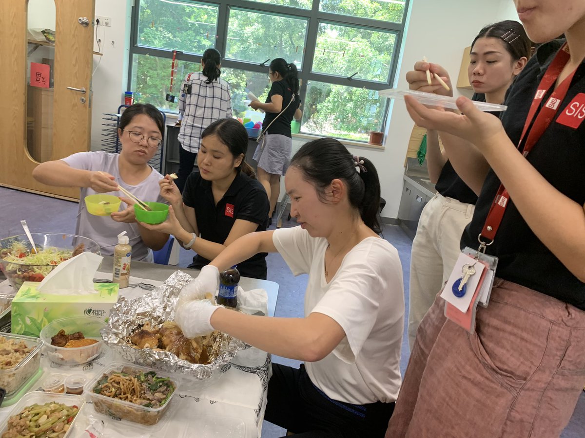 LindsayVargasB's tweet photo. ECC family getting together for a shared podluck. Kick start the year with our collaboration and contributions as a team in a very fun way. #siscares #sisrocks #issedu https://t.co/5M0rz9ELXu