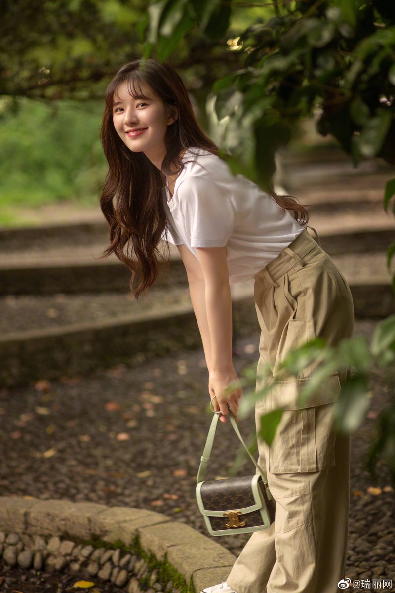 zhao lusi 赵露思 ♡ tweet media