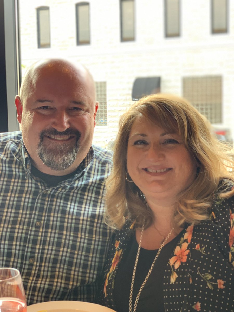 SusieSamuelson's tweet image. Happy 27th anniversary @JayBSamuelson   I ❤️ you!