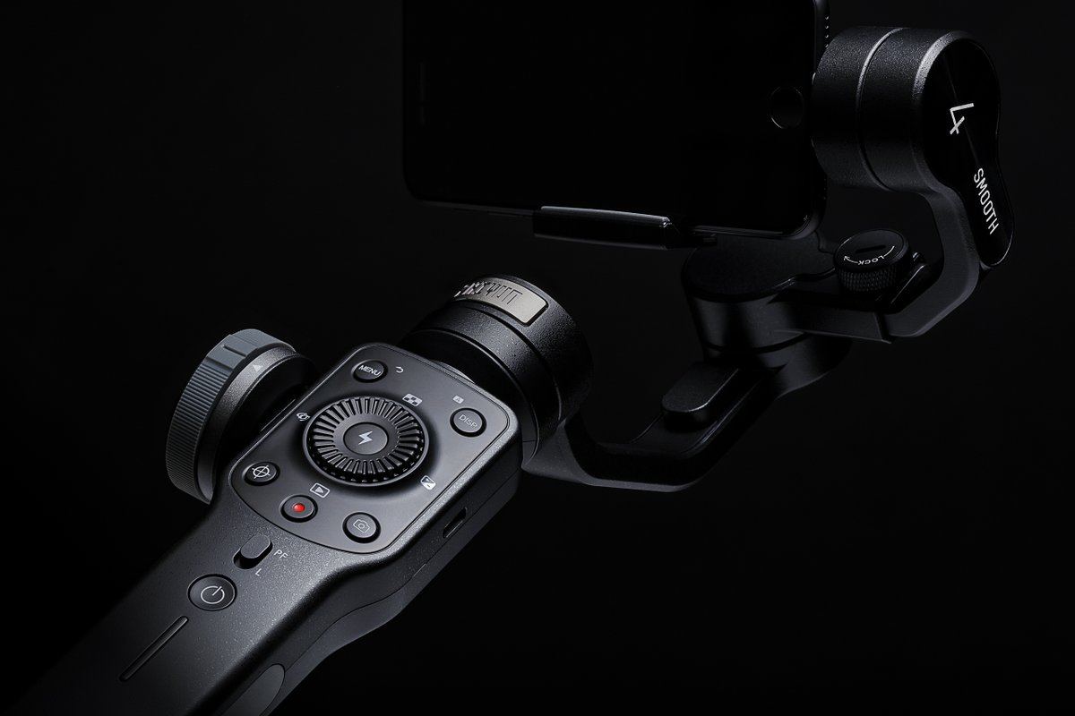LucePictor's tweet photo. Older pic from Zhiyun gimbal product shoot | https://t.co/yAnzLqrcli | #productphotographer #gimball #zhiyun https://t.co/s4kbFhaKzt