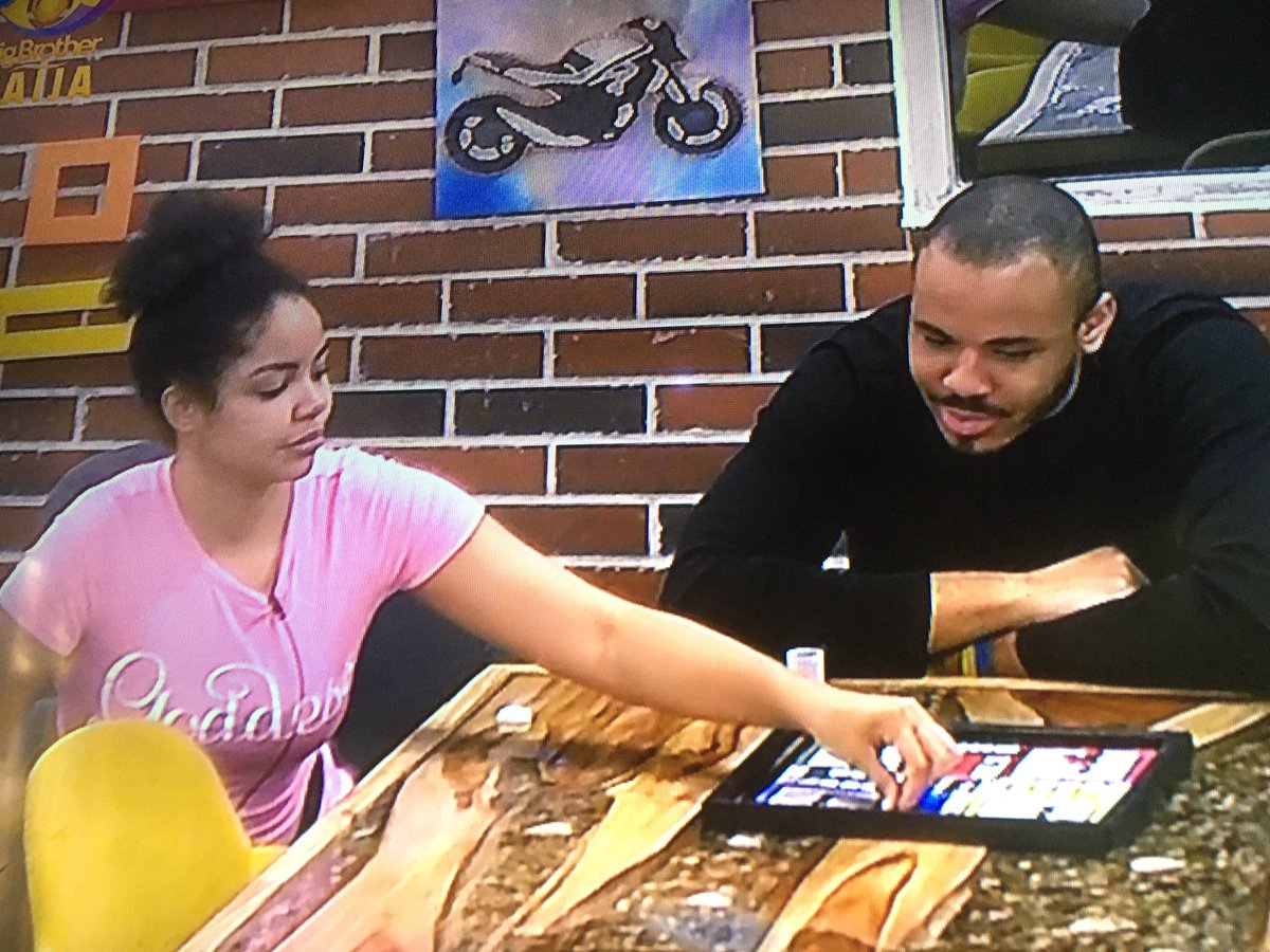 FemaleKingBella's tweet photo. Ozone shippers where are y’all???? Our ship is sailing oo #bbnaijalockdown2020 #BBNaijia #ozone #nengi https://t.co/Kq9FgEdHRd