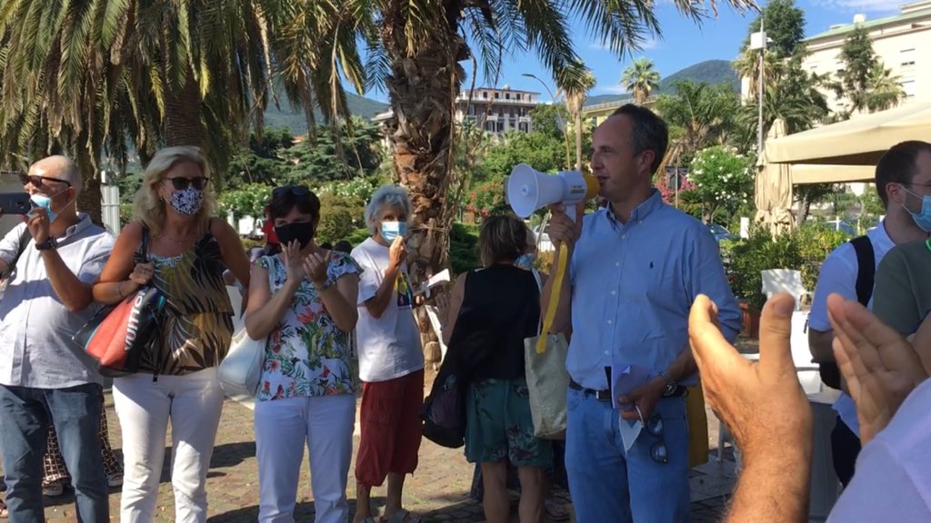 Alla Spezia per la partenza del nostro EntroterraTour: 500km in zone abbandonate negli ultimi 5anni. Abbiamo proposte concrete: migliorare comunicazioni tra entroterra e costa, costruire infrastrutture sostenibili e portare i servizi che mancano sono alcune di queste.