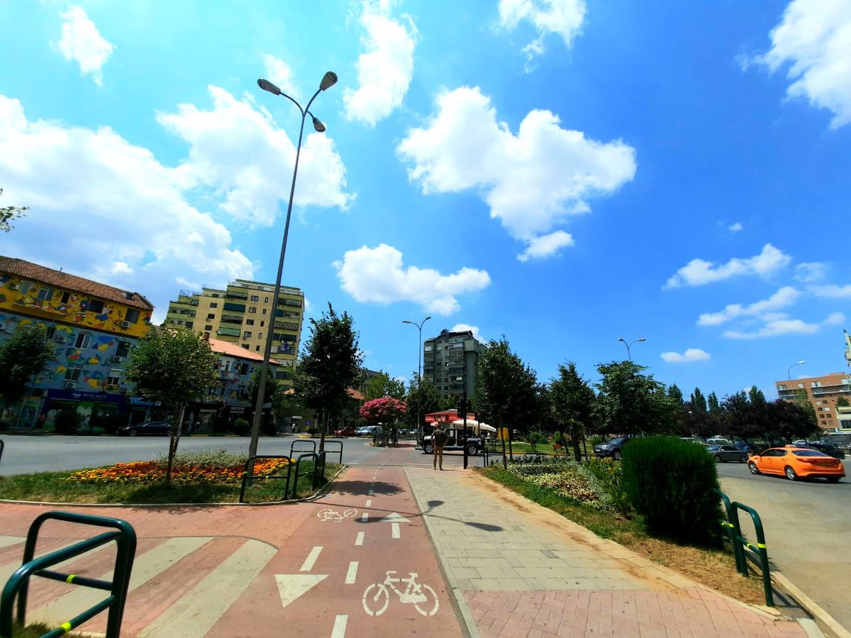 ArlindaBinjaku's tweet photo. #TiranaNgjyrave😍🤩
#Tirana100💚💙💛❤️ https://t.co/Ux8ZRAPQiB