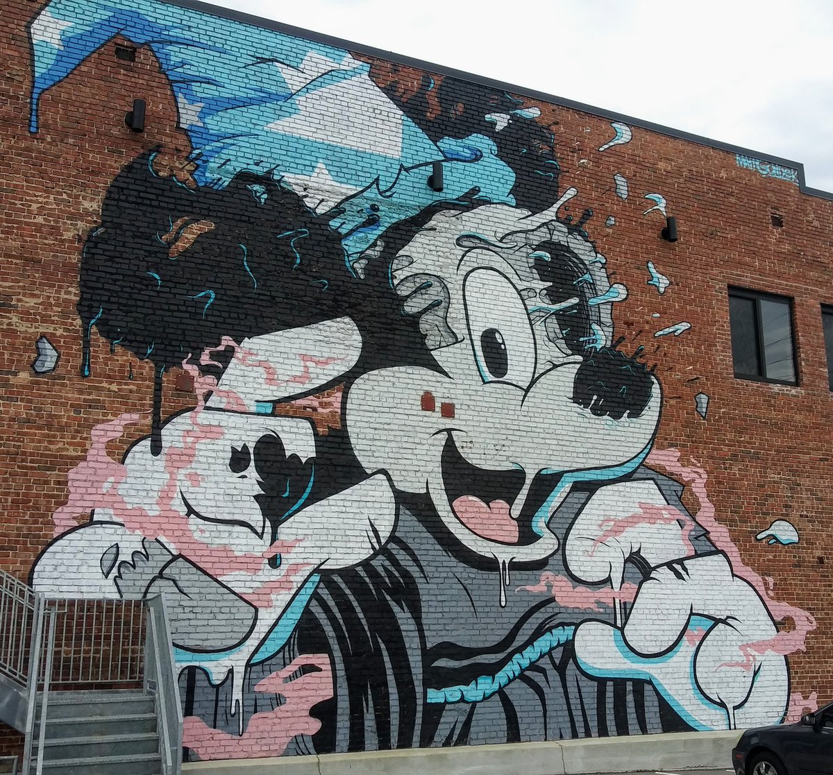 5. Nine favorite pieces of  #Streetart found today in  #KansasCity  #FineArt