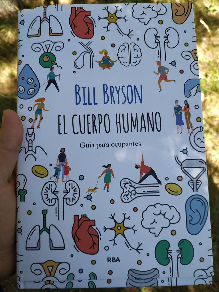 El mestre, amic i company d'ofici @jospasmas em va regalar #UnaBreveHistoriaDeCasiTodo, una obra d'art altament recomanada als/les mestres de ciències, aquest agost toca el nou llibre, #ElCuerpoHumano @billbrysonn