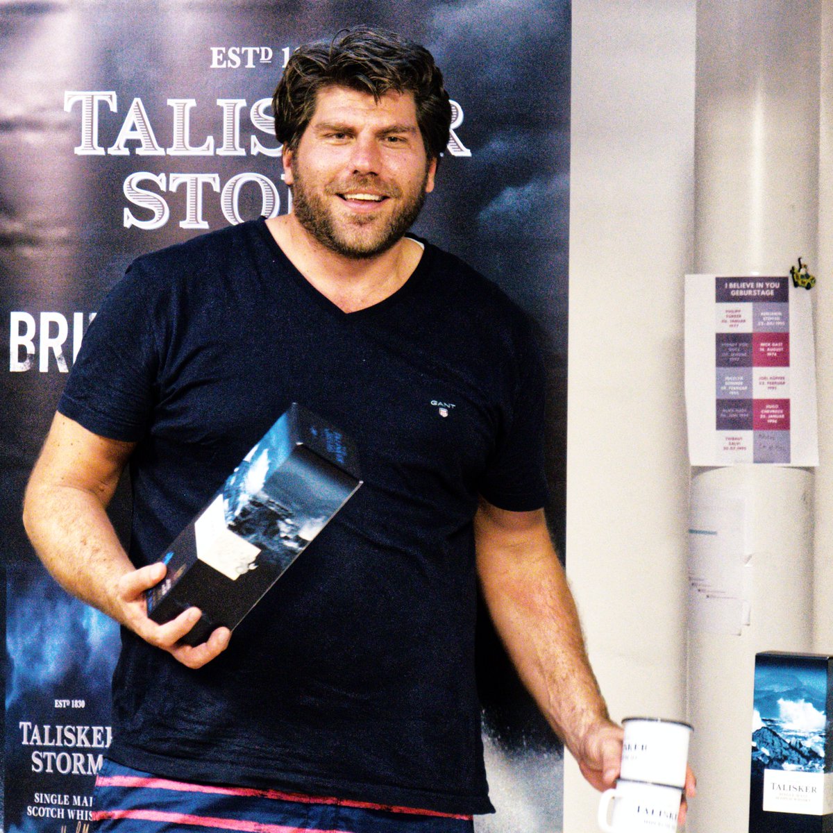 Letzte Woche hatten wir die Ehre, die ehemaligen und zukünftigen Teilnehmer/-innen der #TaliskerWhiskyAtlanticChallenge bei uns im Office begrüssen zu dürfen. 
Wir wünschen den Ruderinnen und Rudern alles Gute und viel Erfolg bei diesem einmaligen Abenteuer!