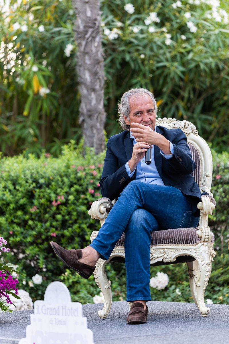 Notte Rosa tweet media