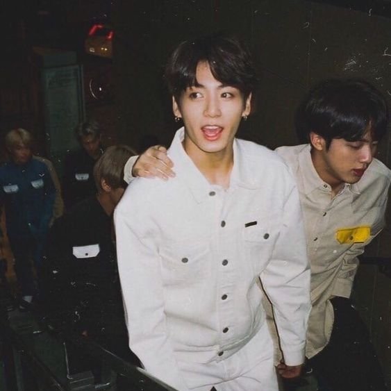 30. if given a chance to meet bts what would you tell them? #ExaARMY  #ExaBFF  @BTS_twt