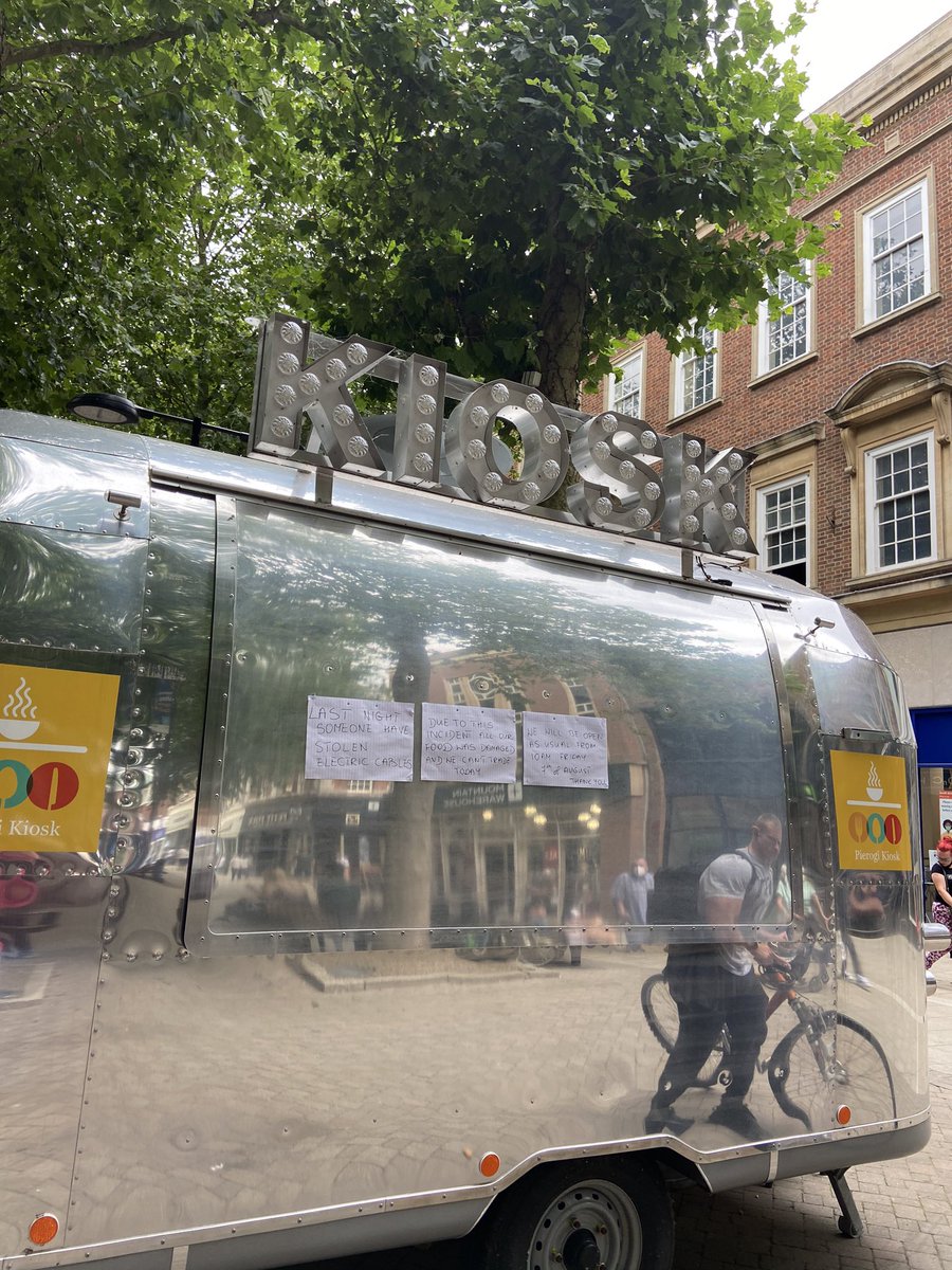 MandyBradbury10's tweet image. This is a great polish deli in Peterborough but some mindless idiots stole the cable so it wasn’t open yesterday.  As if there isn’t enough crap to deal with idiots kind to cause more #mindless #Deli #PolishDeli #GreatFood