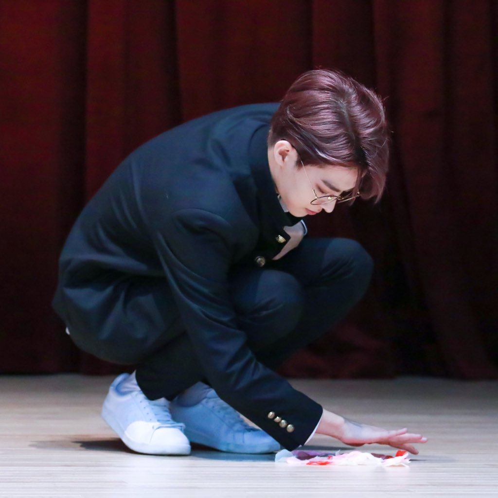 ᵗⁱⁿʸ ᴊᴜɴɢ sᴜʙɪɴ ( ´•̥-•̥` )