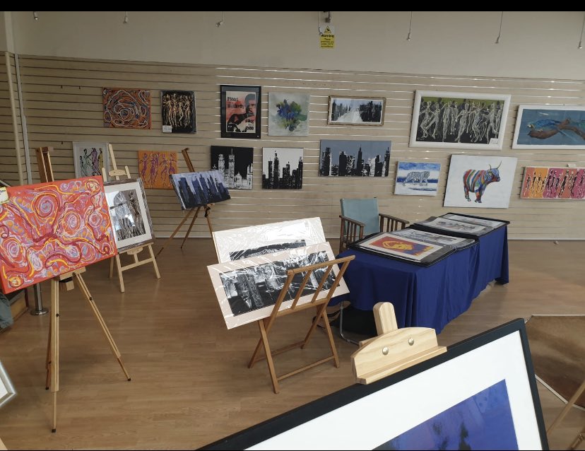 We still have lots love lovely art @TheBrooksCentre #Winchester next door to HMV. Don’t worry if Art Area locked , call us, pay by phone &amp; lovely management will give you the work ! <a href="/WinchesterLifes/">Winchester Lifestyle Magazine</a> @Winchester_News @WinchesterDM <a href="/WinchesterPride/">x</a>