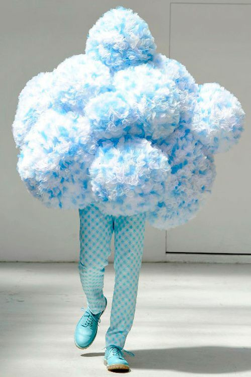 Moda COVID EezZseHWAAYCLZB?format=jpg&name=900x900
