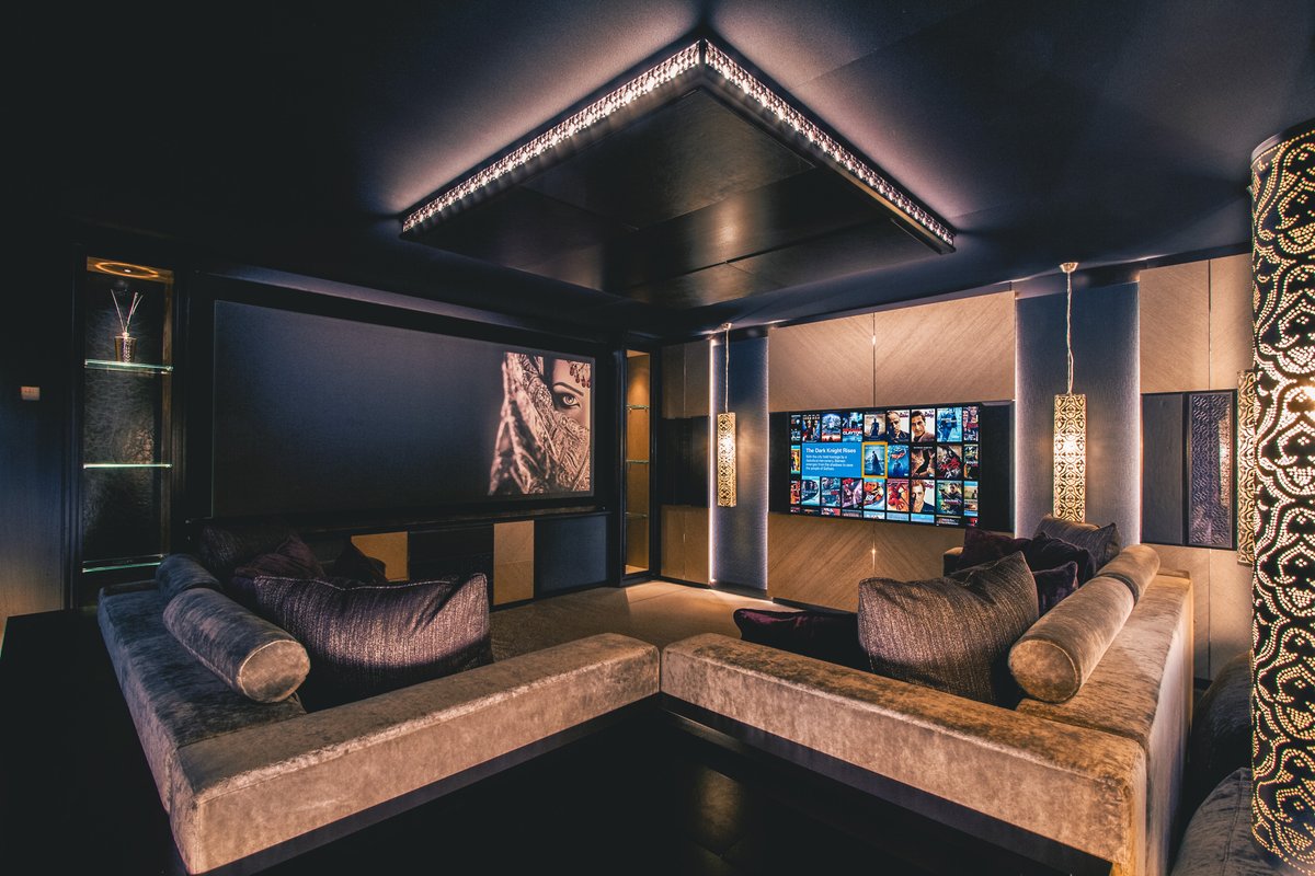 ScreenResearch's tweet image. Performance and confort just perfect!
@ScreenResearch @PulseCinemas @CEDIA_EMEA #casestudy #homecinema #luxory #projection #screen