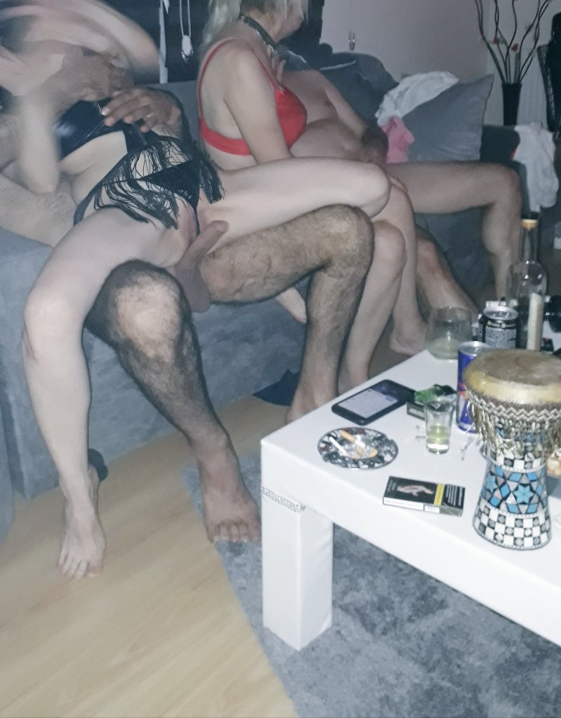 DiffrentC's tweet image. جوانی یادت بخیر