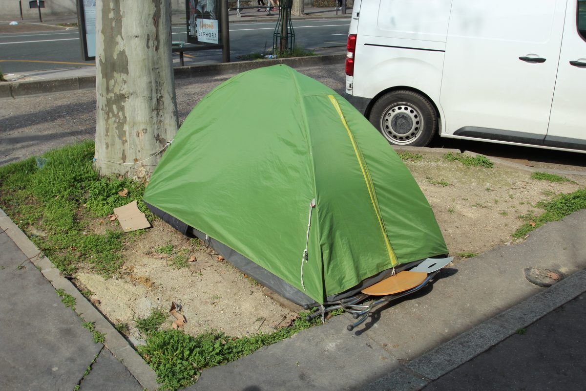 Jtoulousain (@jtoulousain) on Twitter photo En plein mois d’août, l’expulsion imminente de 23 familles sans papier à Toulouse
buff.ly/31wRVZD #JournalToulousain <a href="/Cedis31/">CEDIS</a> <a href="/DALToulouse31/">DALToulouse31</a> <a href="/PrefetOccitanie/">Préfet d'Occitanie et de la Haute-Garonne</a> En plein mois d’août, l’expulsion imminente de 23 familles sans papier à Toulouse
buff.ly/31wRVZD #JournalToulousain <a href="/Cedis31/">CEDIS</a> <a href="/DALToulouse31/">DALToulouse31</a> <a href="/PrefetOccitanie/">Préfet d'Occitanie et de la Haute-Garonne</a>