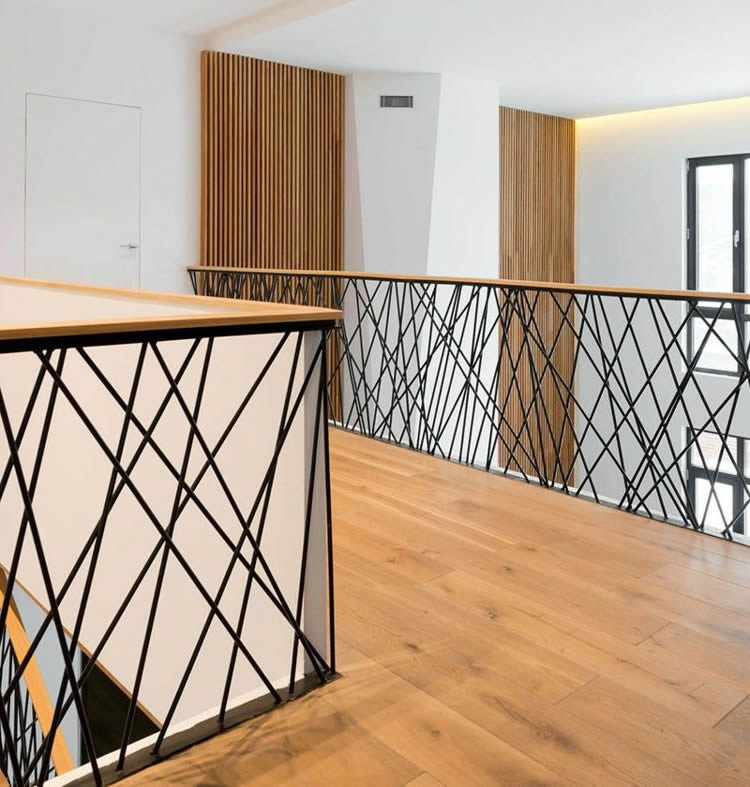 CAS_Structure's tweet image. Steelwork Balustrade - Steel balustrade using solid rectangular steel bars to form part of the balustrade support as well as the infills to conform to building regulations design loads. - #bespoke #structuraldesign cas-engineers.com/pf/proposed-st…