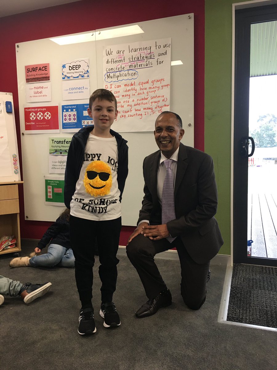 🌟Our Principal Mark De Vries joined in the celebrations for the 100 days of learning in Kindergarten