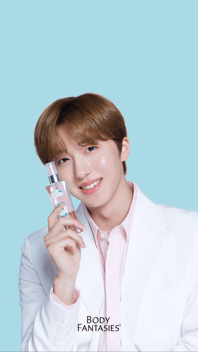 SF900CN's tweet photo. apa lagi?._.

hadiah? eum.. boneka ini aja ya hadiahnya? atau parfum?? atau cinta nya chanii??? kkk~ 😝 https://t.co/fRfQWoQCYr