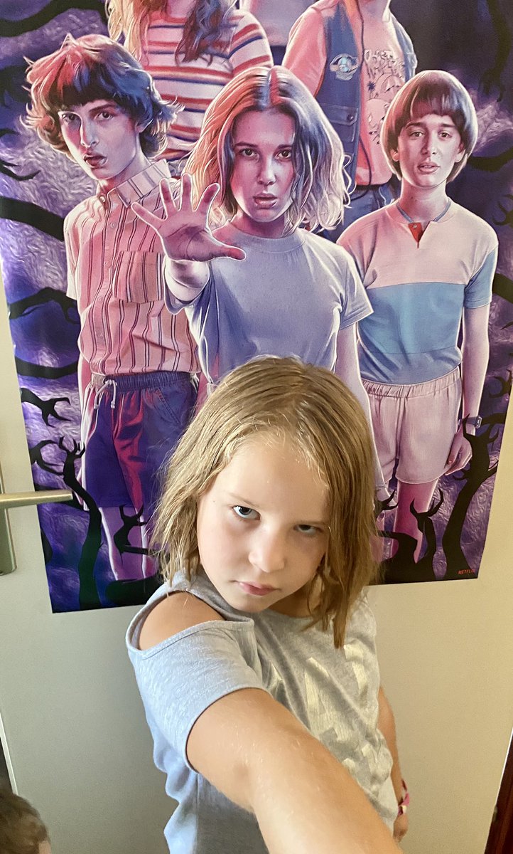 schovanec's tweet photo. Mám v kanclu nový plakát a dcera má nový sestřih jako Eleven. Náhoda? Nemyslím si!
#StrangerKids https://t.co/gp6BNKPH4W