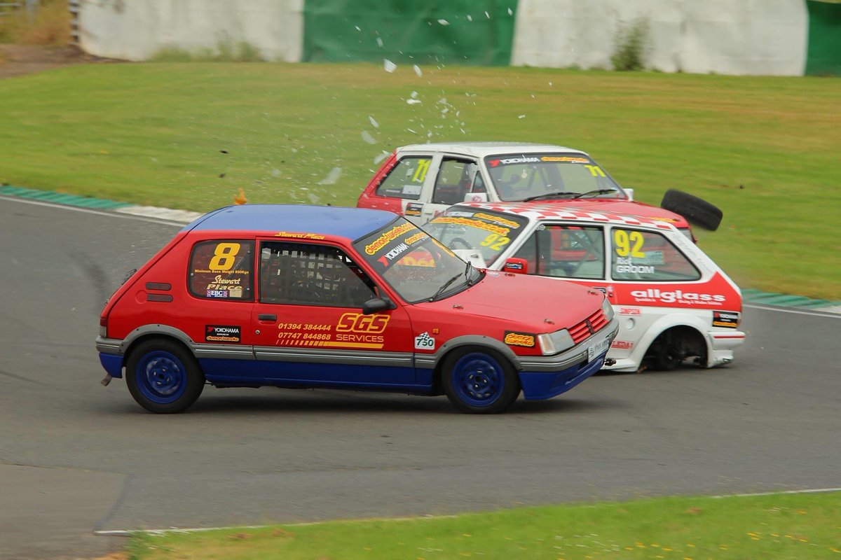 2016 Nova wing from Mallory. Was lucky to escape with so little damage after hitting the errant wheel from the big Groom/Place crash in qualifying. Banged out for the race, replaced for next event. “I might need this in the future”. Trackside photos by Adam Lines