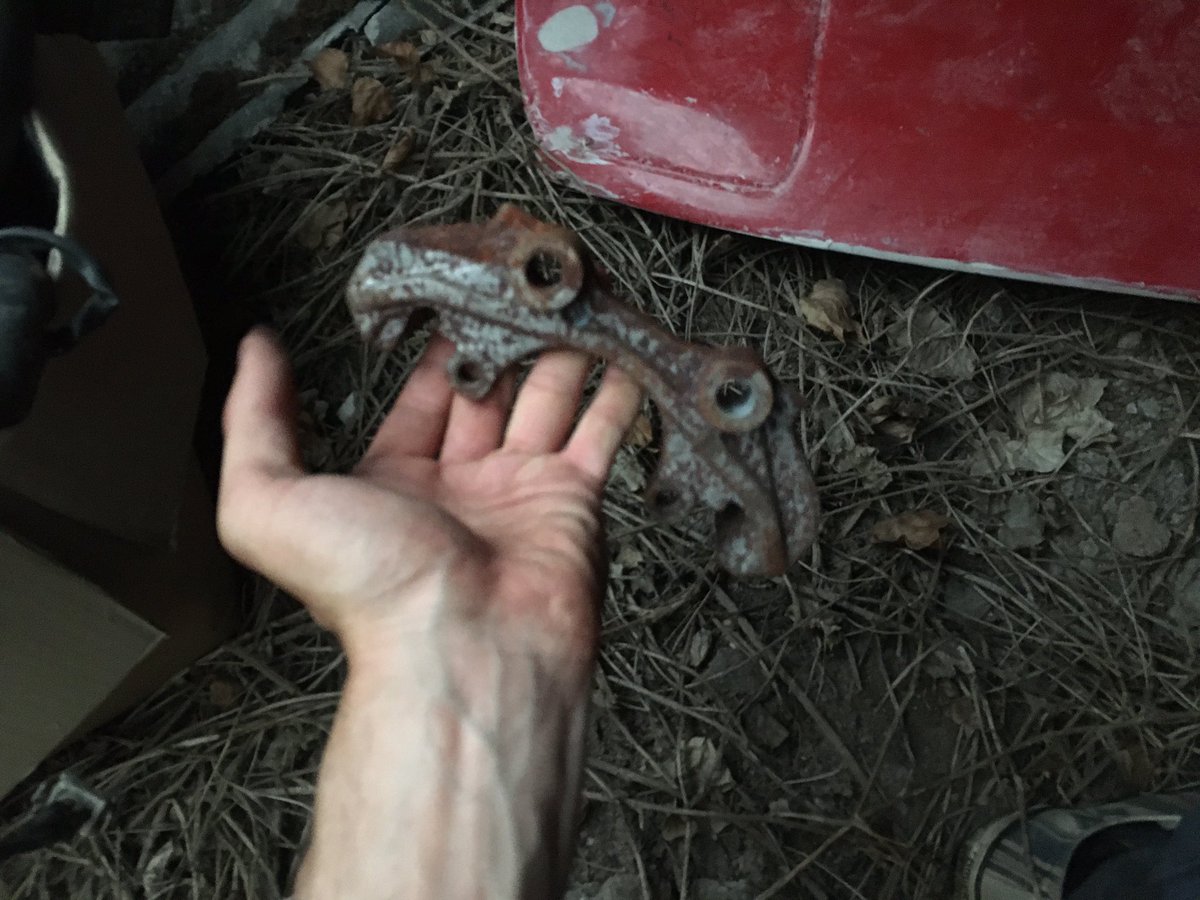 256mm Vauxhall brake carrier. Shot blasted 7 years ago before noticing it was the wrong one. Car has 236mm discs.