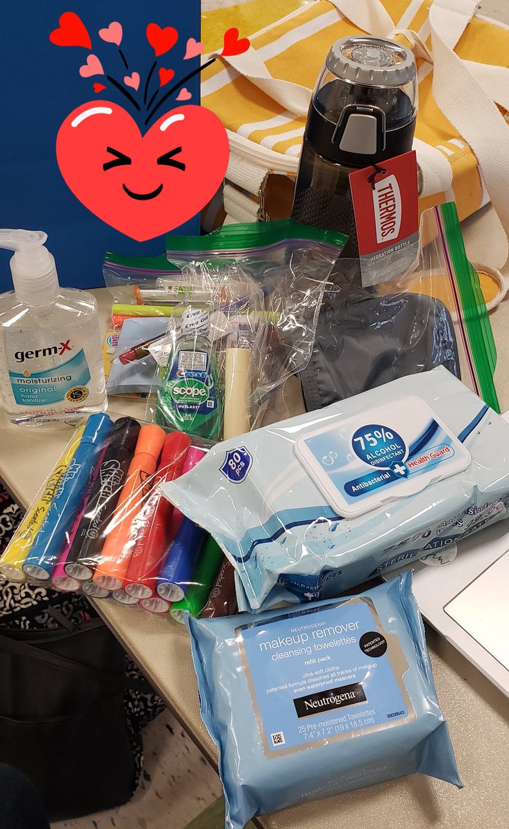 MathCoachMoya's tweet image. Feeling super thankful to have @tallmathgirl as my leader... she is always making sure we are taken care of so we can do our best to take care of others. ❤ #CFBMath