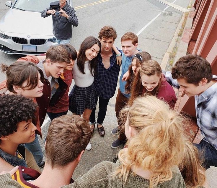 albxmartin24's tweet photo. es que no me da la gana que me cancelen the society y no saber nada más de ellos.
NECESITO UN FINAL https://t.co/Dtoya3JhoB