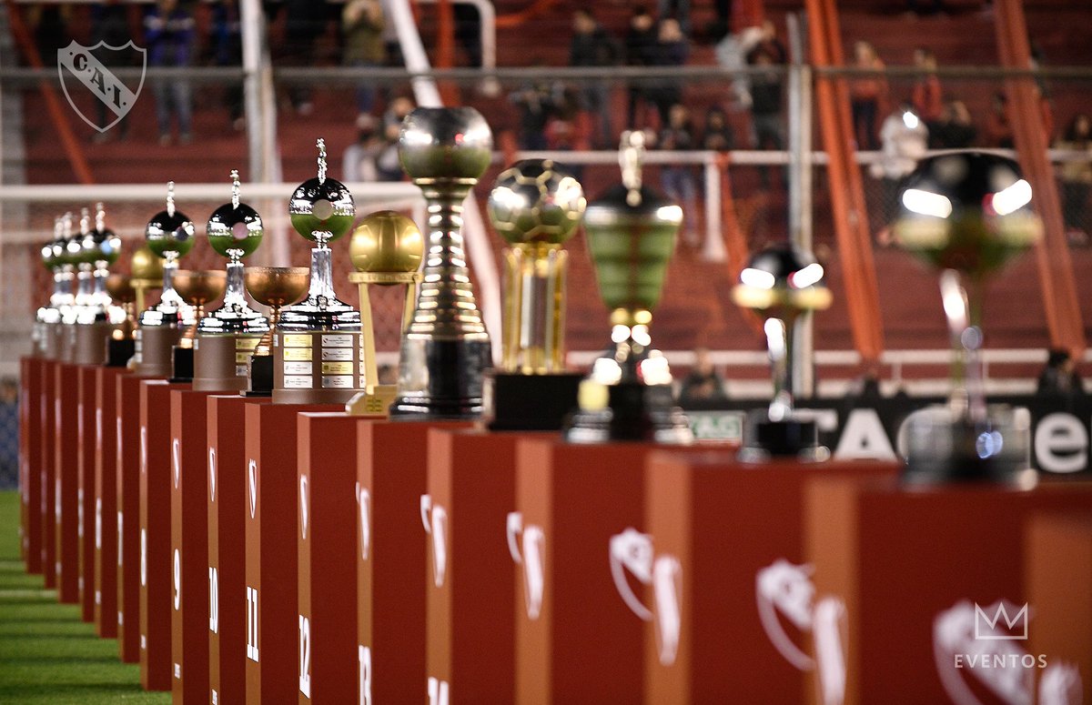 EventosCAI's tweet photo. 📍Estadio "Libertadores de América". 21 de agosto del 2018, 20:40 hs. Independiente, vos y las 18 copas. 

🔙 Hace dos años realizamos nuestro primer evento, en el lugar más lindo del mundo. Como no podía ser de otra forma, lo hicimos festejando un nuevo campeonato.

#TodoRojo🔴 https://t.co/WJq2CTS54y