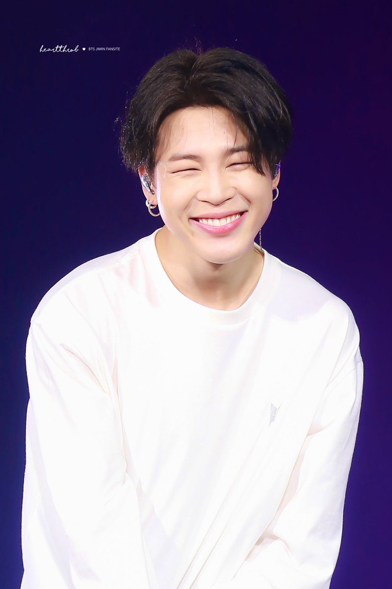 sanjmjk's tweet photo. No hay nada más hermoso que ver a Jimin sonreir hasta que sus ojitos formen una línea recta. https://t.co/dgwkZtq8vF