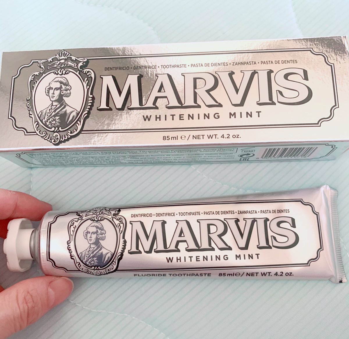 ℍ𝕒𝕣𝕦𝕢𝕦𝕚 ホワイトニング効果が高いと噂のマービス 歯磨き クラシカルなデザインがかわいい 矯正が終わったらホワイトニングもしたいのでそれまでの間使い続けてみます 毎日コーヒーと緑茶を飲むから着色汚れが気になるんです
