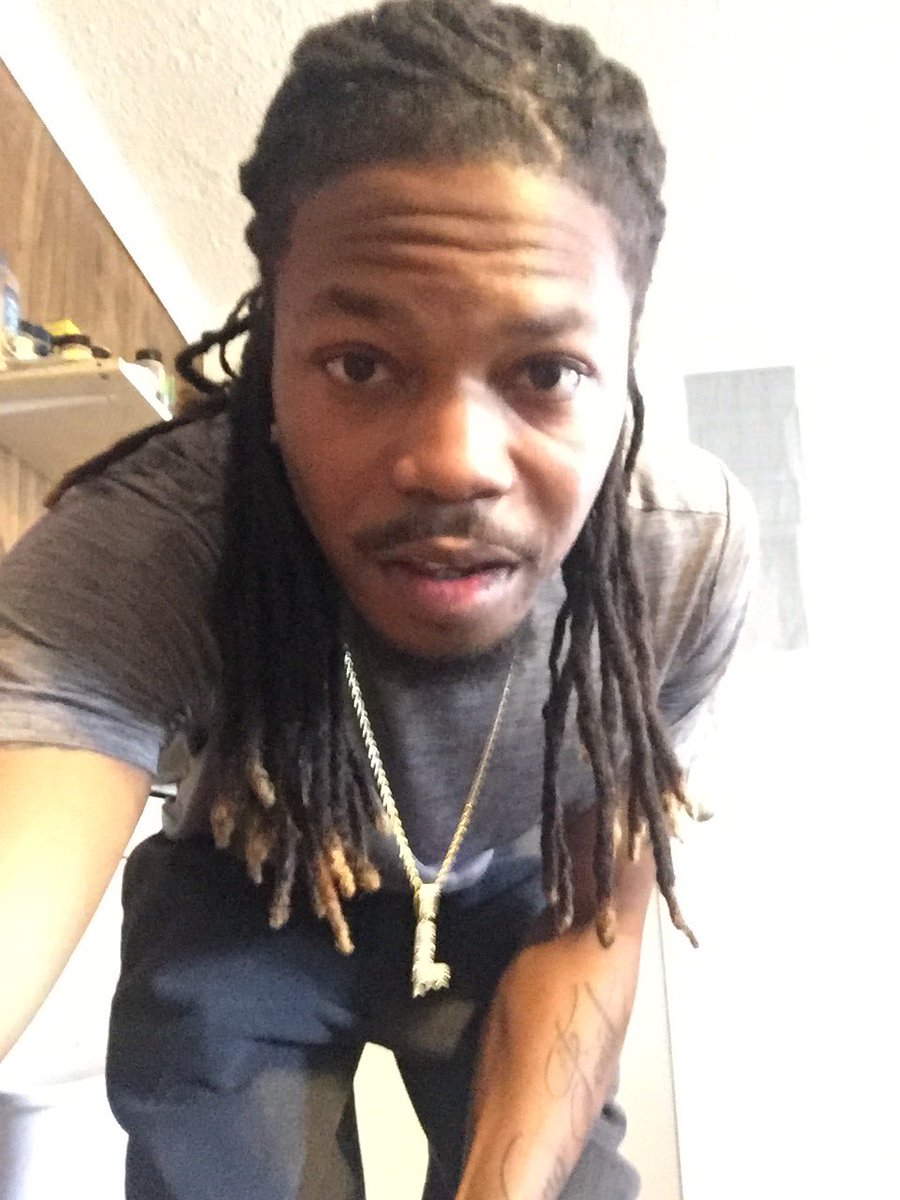 youngfeast's tweet image. Love yourself ❤️