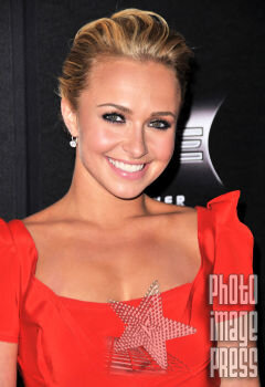 Happy Birthday Wishes to this beautifully talented lady Hayden Panettiere!           