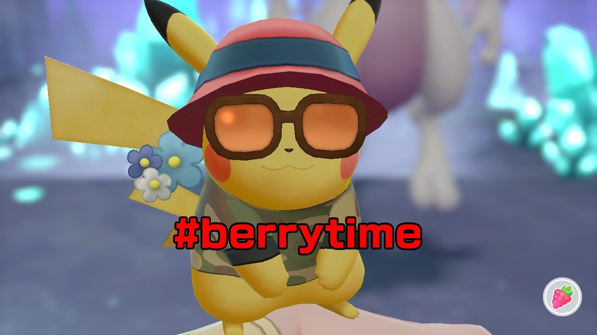 SaiigaCat's tweet photo. when something important is going on but it's still
#berrytime https://t.co/lvf5whuq0W