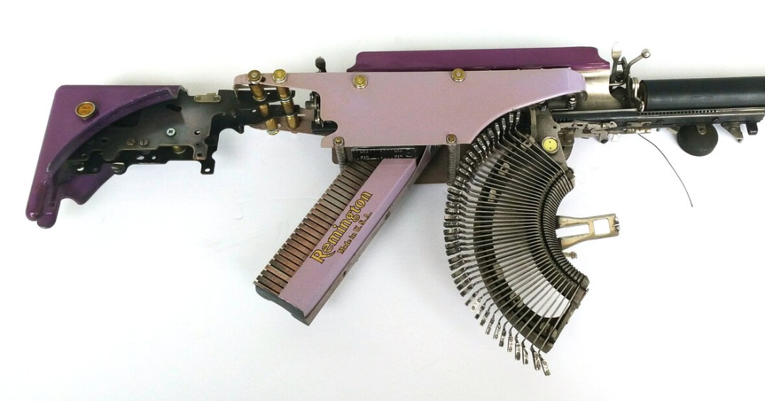 PageScreenplays's tweet image. Machine gun typewriter Friday! Blast out those last few pages!

#screenwriter #screenwriting #screenplay #screenplays #filmschool #writers #screenwriters #tvwriting #writerscommunity #filmcommunity #writing #writer #writersofinstagram #writenow