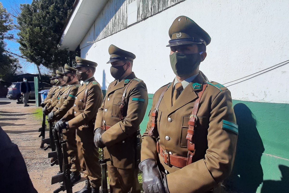 CarabNuble's tweet photo. En #Coihueco, Ministro del Interior, Jefe de Zona de Carabineros #Ñuble, Intendente y Alcalde comentaron estudio de factibilidad que busca respaldar la elevación de la Subcomisaría a Comisaría.
#OrdenyPatria https://t.co/WboV4AahnT