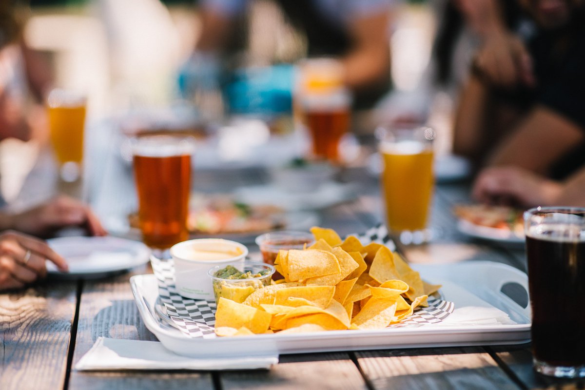 Soak up the sun this weekend at @TheForks! ☀️

We're willing to bet you didn't know at least one of these latest Forks happenings. ⤵️

tourismwinnipeg.com/eat-and-drink/…