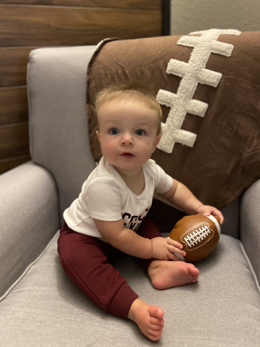 Kristina K. Comer tweet media