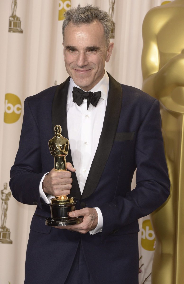 Tom Brady—> Daniel Day-Lewis- Has had a consistently great career- Considered GOATs in their craft- Hardware- Ability to pick and choose what project/team #Bucs