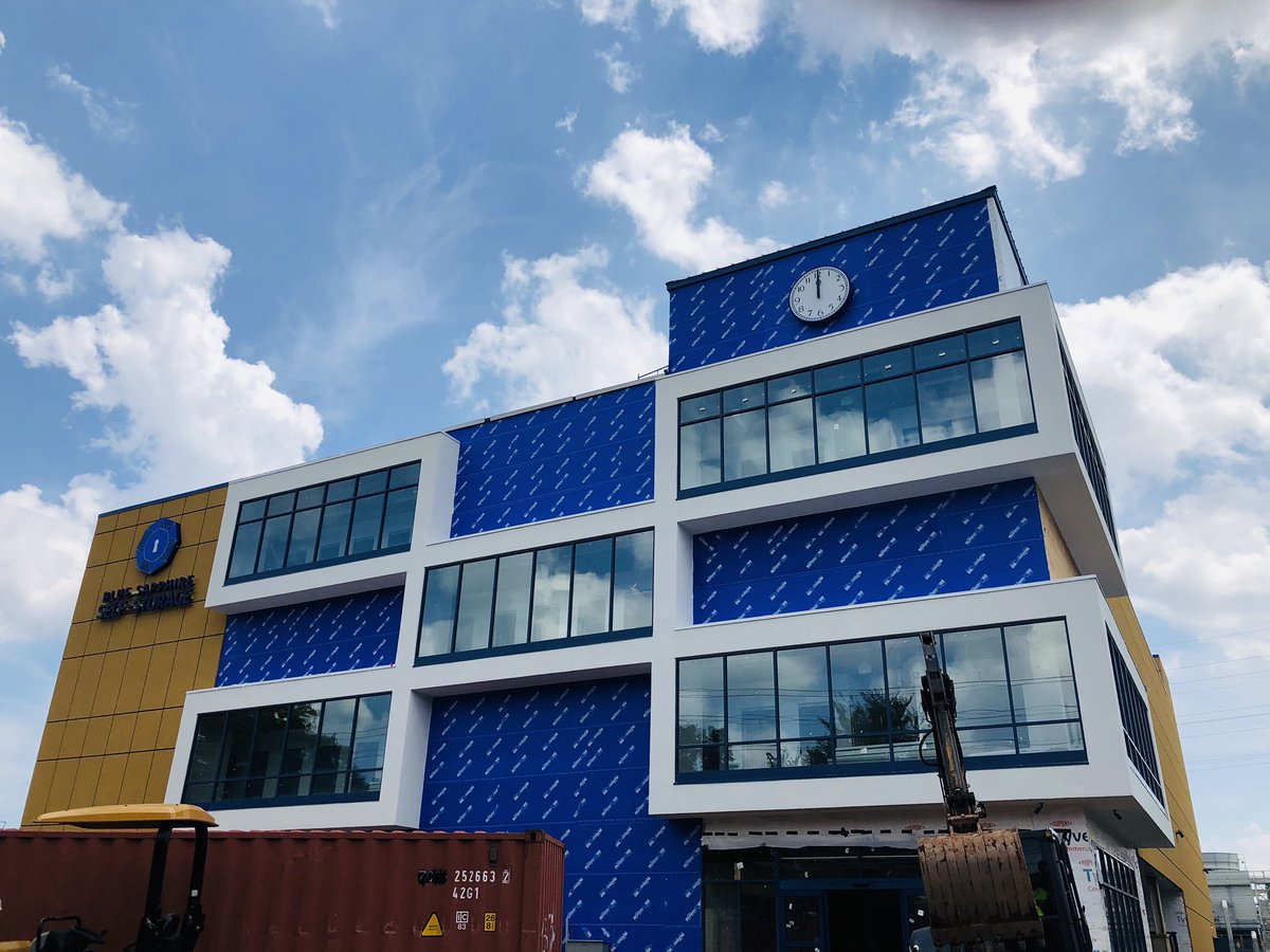 FairfieldMetal's tweet image. Blue Saphire Self-Storage in Rahway, NJ is ready for 3-D panels to complete the facade. #Construction The facade of panels is approximately 4,000 square feet. #facade #architecture