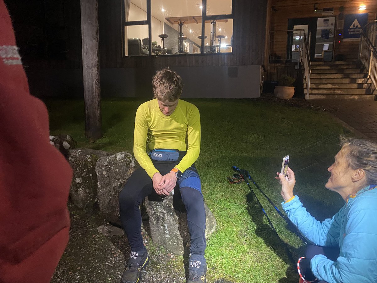 staceholloway's tweet image. And he has done it! Just no words. @RndmForestRunnr #TheGrandRound