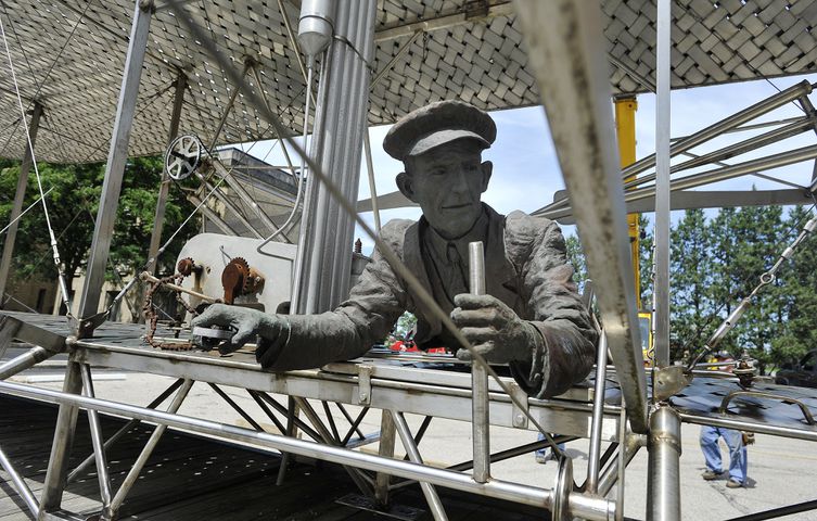 daytondailynews's tweet photo. PHOTOS: Wright Brothers statue moved from Monument Avenue site https://t.co/dPJuAmchUU https://t.co/I3rywml5Jk