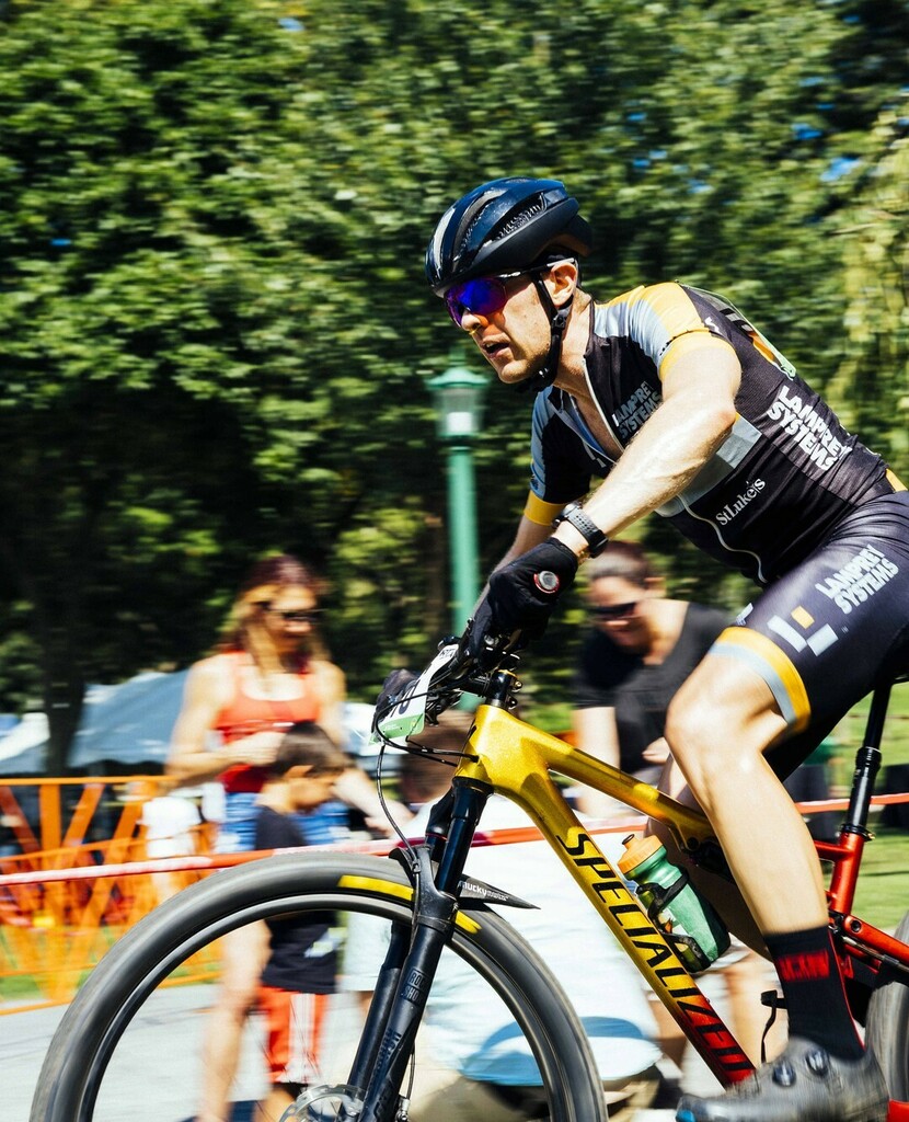 readingradsport's tweet image. The weekend is looking pretty nice for some MTB action. Get out there and enjoy the sweat because before too long we&apos;ll be complaining about wearing jackets! 😂⁠
⁠
Photo by @danchabanov⁠
⁠
#readingradsport #citypark #ditcourse #readingisanoutdoorr… instagr.am/p/CEKfNs6Hg5z/