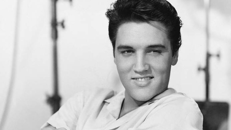 danielseabrabh's tweet photo. #Coronavírus Rock Master #428: @LivingColour, @ElvisPresley, #BackbeatBand, #Gillan, #HeavyBones, @QueenWillRock, #StoutInc, @vp_band, @HellintheClub, #TheBangles, e ainda @ThinLizzy_, @TheWho, #Warlock (@DoroOfficial), @royalhuntband e @glenn_hughes 
Ouça
https://t.co/SYyeGeNk3H https://t.co/3c3NBb9qJG
