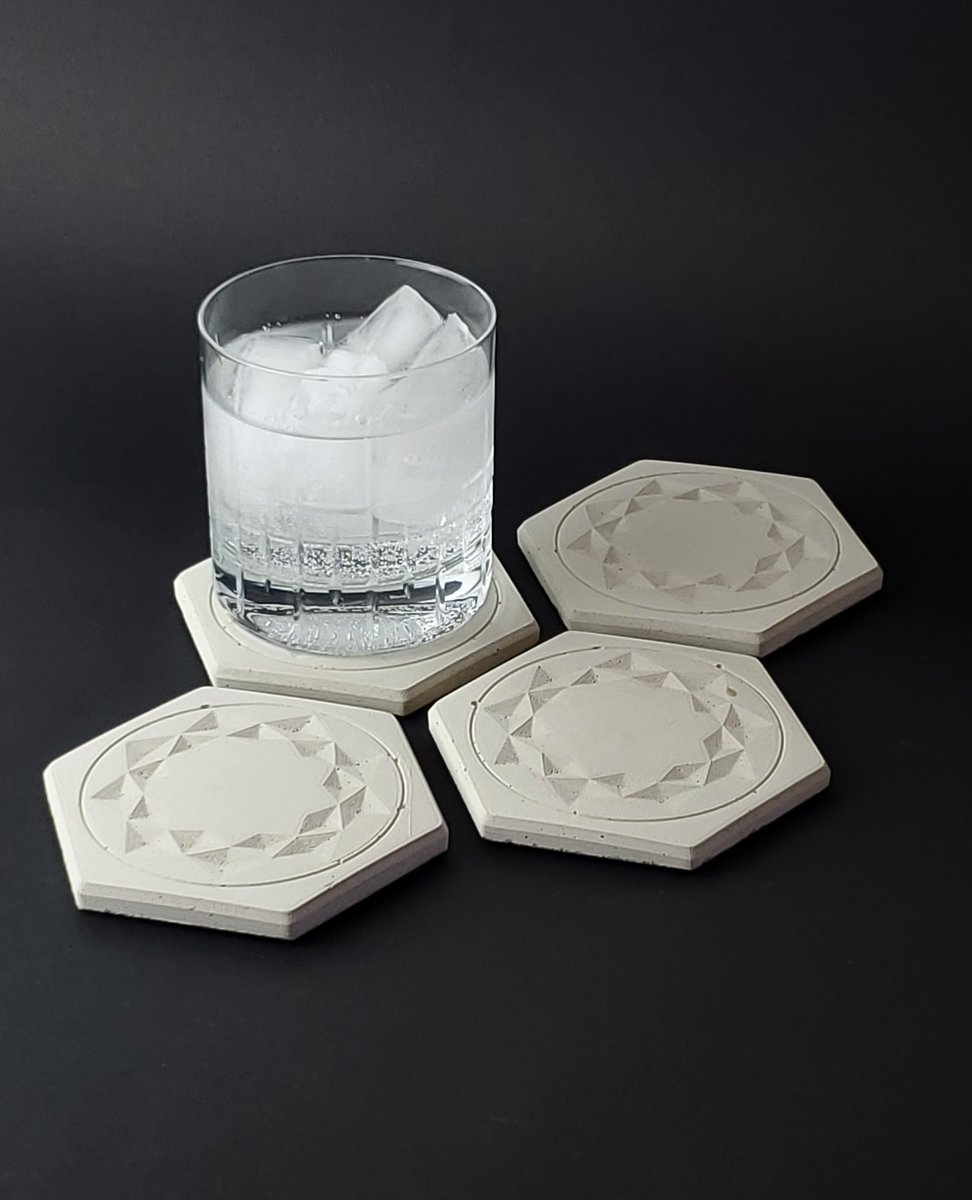 polyfaction's tweet image. I&apos;ll be making a new coaster design soon.  
.
#polyfaction #geometric #minimalism #coasters #drinks #hexagon #concrete #marble #3dprinting #handmade #homedecor #instahome #tablewear