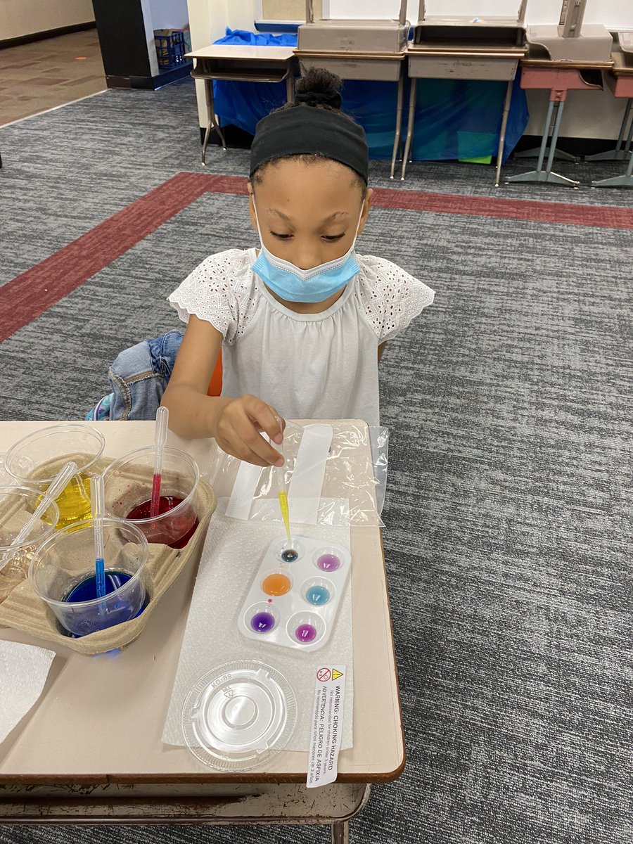 jones_fhe's tweet photo. BEACH DAY!!! First Grade Future is soo bright( we need sunglasses). Thanks Summer Ramp Up. #byekinders #fiercefirstgrade @BASDFtHill @LVReads2025 @BethlehemAreaSD https://t.co/8VwcSf7tn8